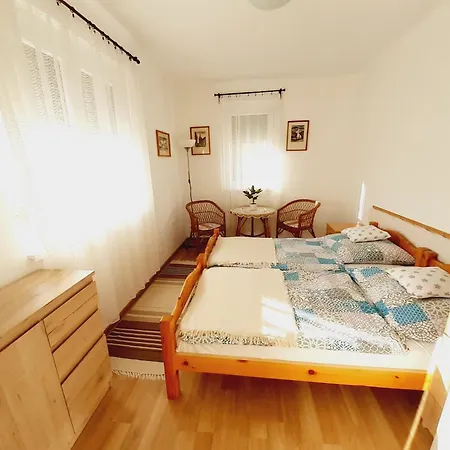 Hibiscus Nyaralo Balatonfenyves