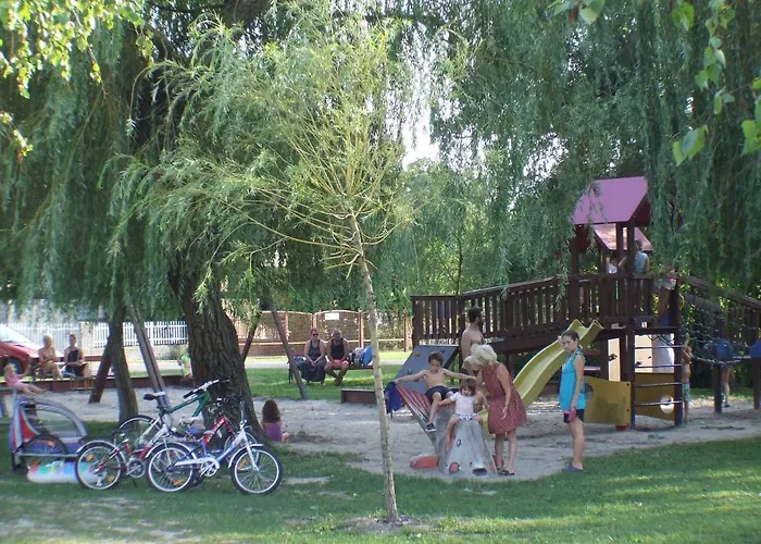 Hibiscus Nyaralo Casa vacanze Balatonfenyves
